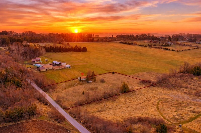 E5121 Lovers Ln, Kewaunee, WI 54216