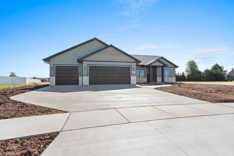 310 Lansdowne St, De Pere, WI 54115
