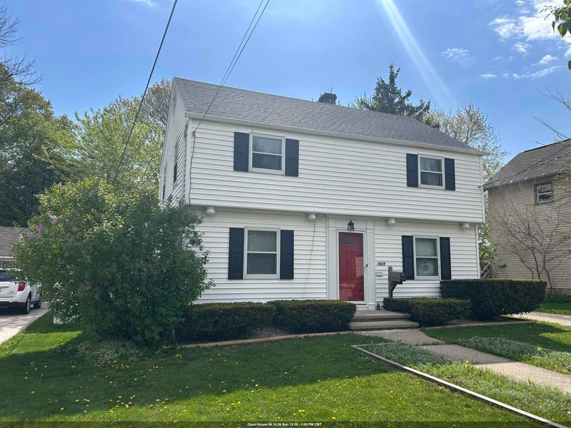 1928 Lawe St, Appleton, WI 54915