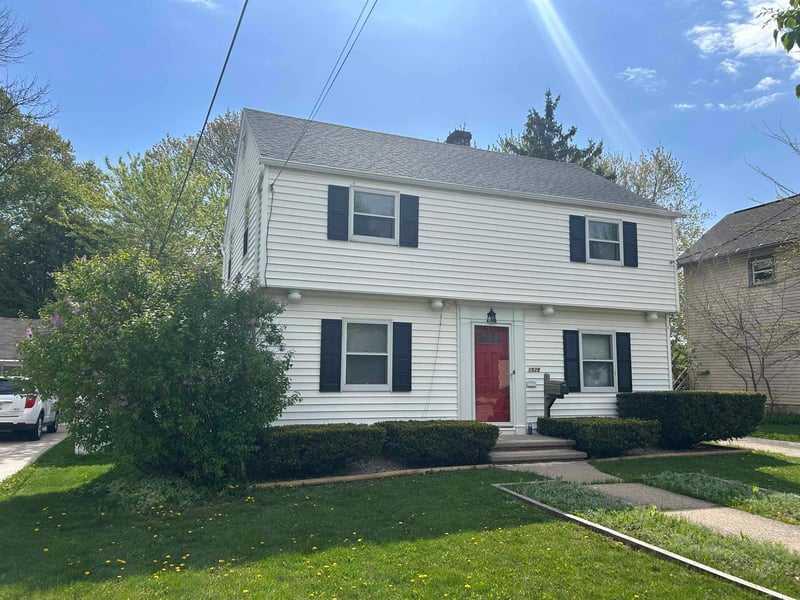 1928 Lawe St, Appleton, WI 54915