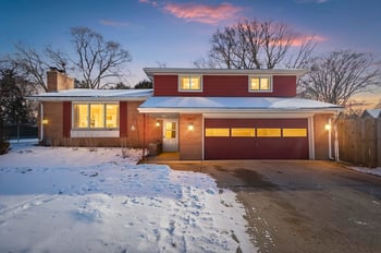 3263 Clay St, Green Bay, WI 54301