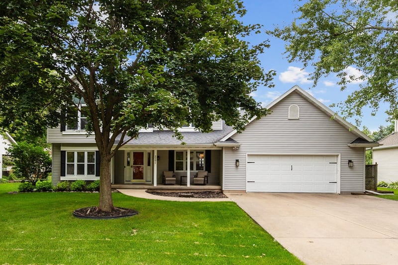 2191 Bramblewood Ct, Neenah, WI 54956
