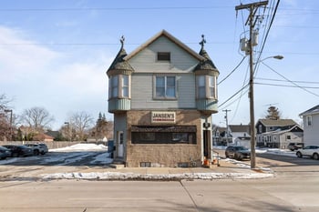 344 Bowen St, Oshkosh, WI 54901