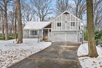 1555 Villa Park Dr, Oshkosh, WI 54904-8273
