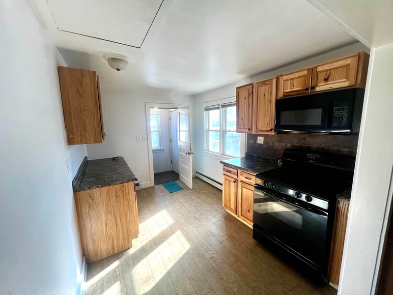 618 Baird St, Green Bay, WI 54302