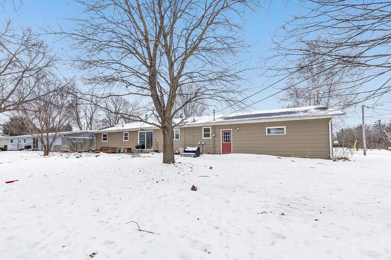 306 2nd St, Bonduel, WI 54107