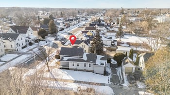 402 10th Ave, Oshkosh, WI 54902