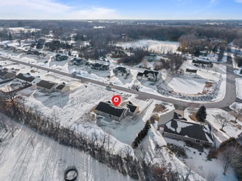 4372 Lakeland Dr, Oshkosh, WI 54904