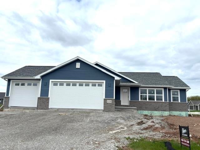 N1765 Waterlefe Dr, Greenville, WI 54942