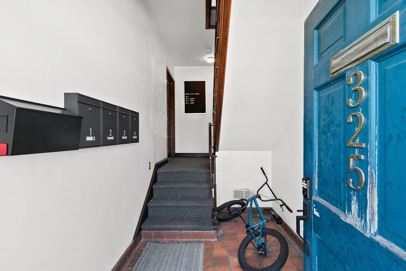 325 Jefferson St, Green Bay, WI 54301-4522