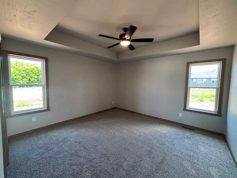 N1766 Waterlefe Dr, Greenville, WI 54942