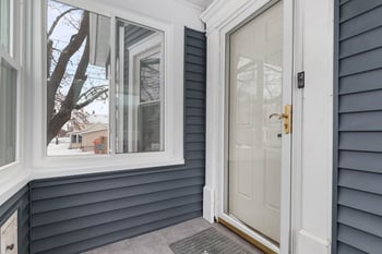 219 16th Ave, Oshkosh, WI 54902-6927