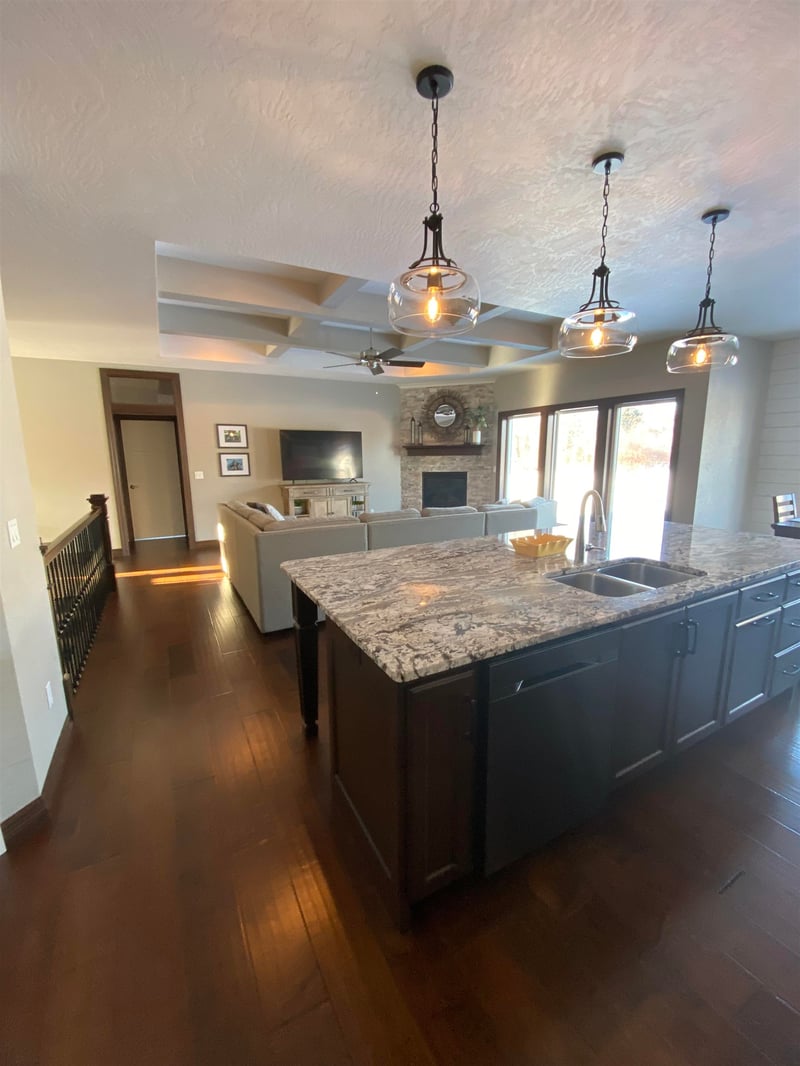 1630 Ravine Dr, Green Bay, WI 54313