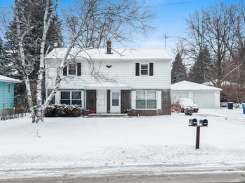 2423 Deckner Ave, Green Bay, WI 54302