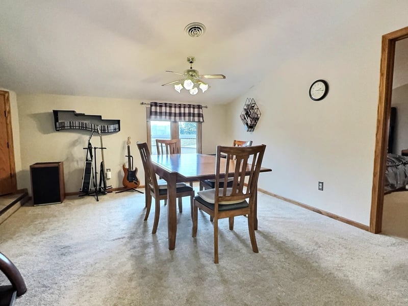 450 Campbell Rd #D3, Oshkosh, WI 54902