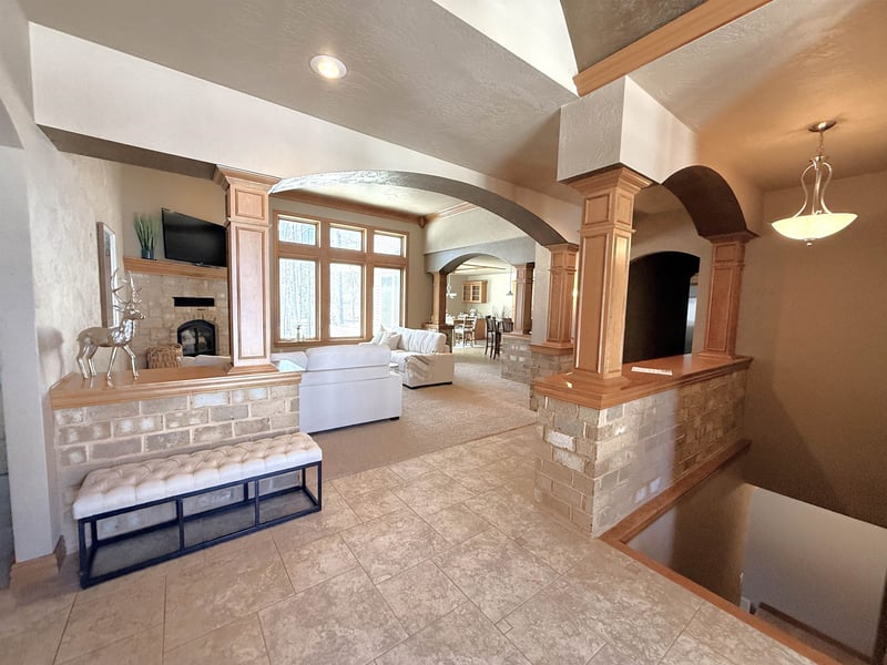 448 Harvest Rd, Green Bay, WI 54302-4824