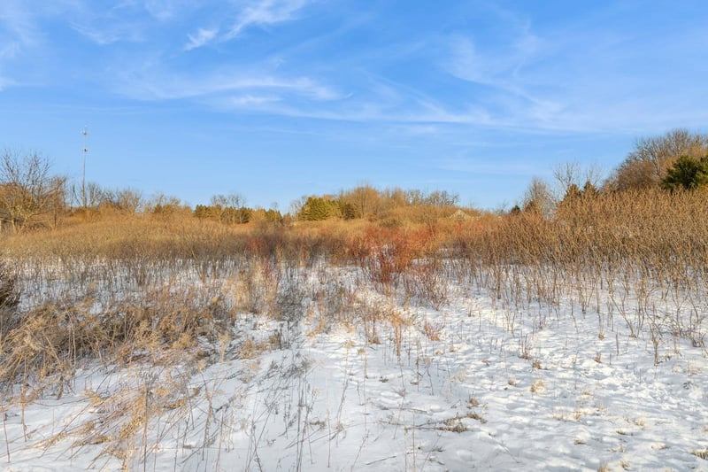 N5571 Mapleview Ln, Hilbert, WI 54129