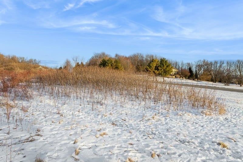 N5571 Mapleview Ln, Hilbert, WI 54129