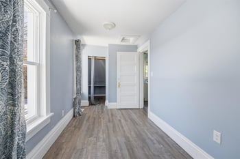 513 Evans St, Oshkosh, WI 54901