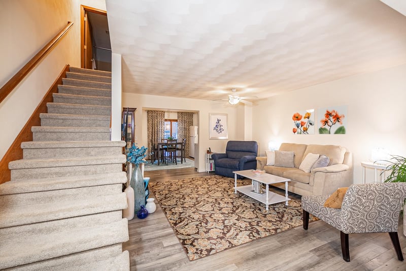 720 Westhaven Pl #F, Appleton, WI 54914