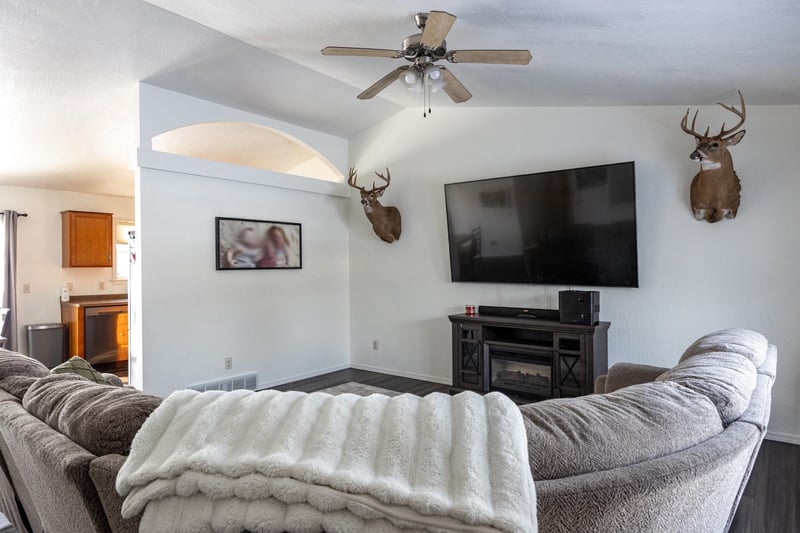 W5479 Hidden Trail Ln, Appleton, WI 54915