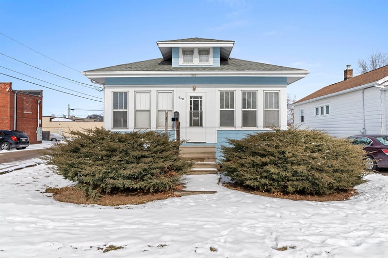 540 10th Ave, Oshkosh, WI 54902