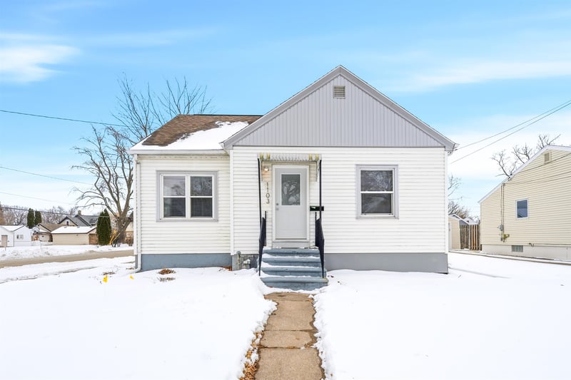 1103 13th Ave, Green Bay, WI 54304