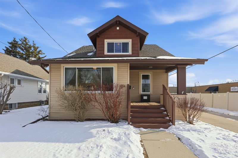 1314 Harriman St, Appleton, WI 54911