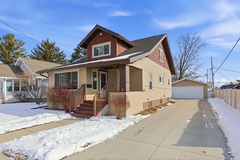 1314 Harriman St, Appleton, WI 54911