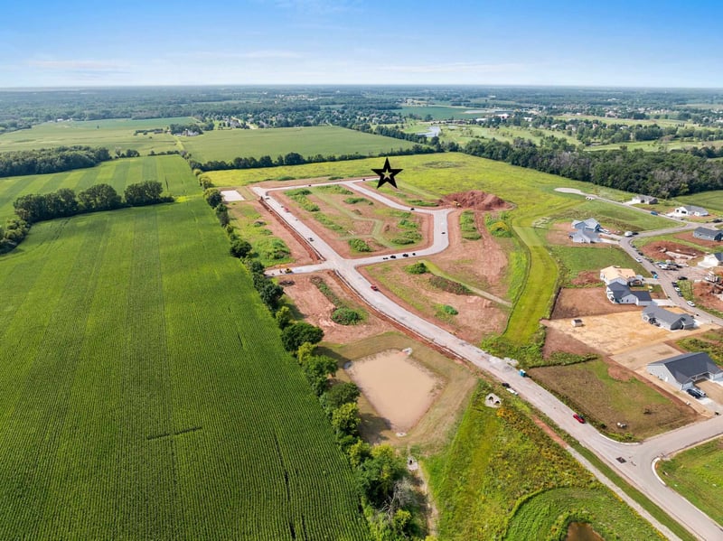 Xavier Dr #88, Neenah, WI 54956