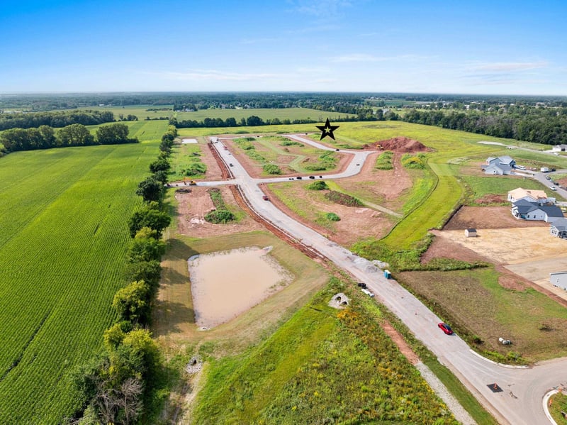 Xavier Dr #88, Neenah, WI 54956