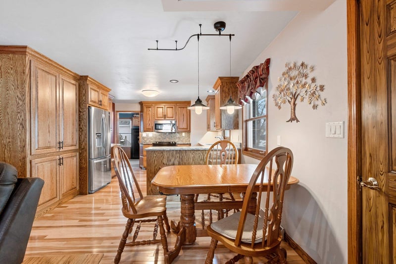 1035 Kimberly Ave, Kimberly, WI 54136