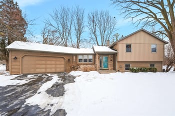2688 Nicolet Dr, Green Bay, WI 54311-7222