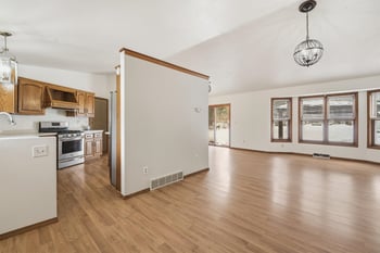 2688 Nicolet Dr, Green Bay, WI 54311-7222