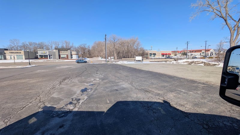 2651 Oneida St, Ashwaubenon, WI 54304