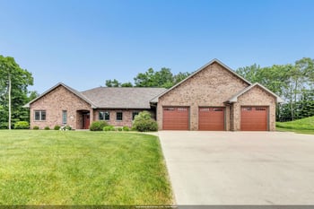 272 Lost Ridge Ct, Green Bay, WI 54302-4473