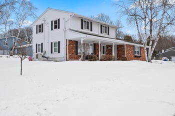2359 Sunrise Ct, Green Bay, WI 54302