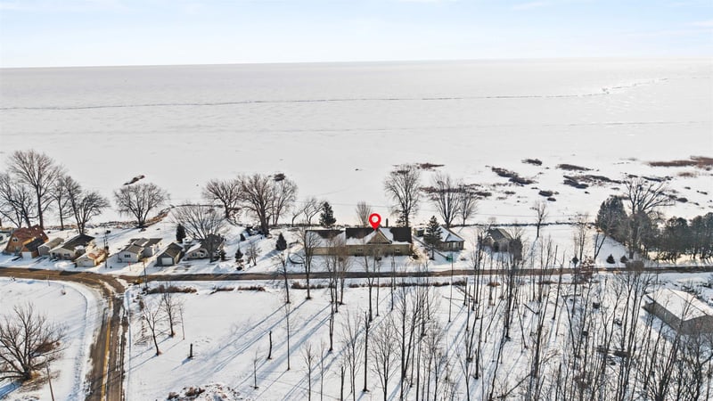 4882 Bayshore Ln, Oconto, WI 54153