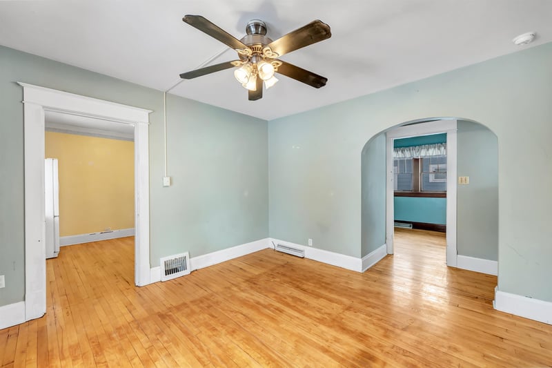 1516 Cedar St, Green Bay, WI 54302