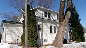 921 Liberty St, Green Bay, WI 54304-3647