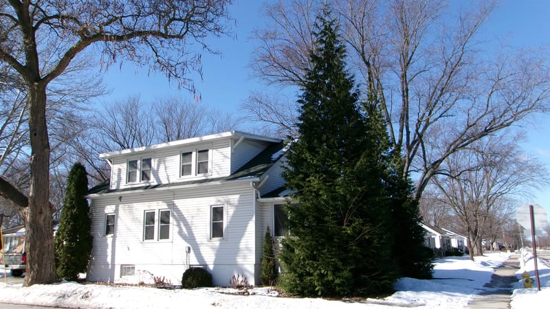 921 Liberty St, Green Bay, WI 54304-3647