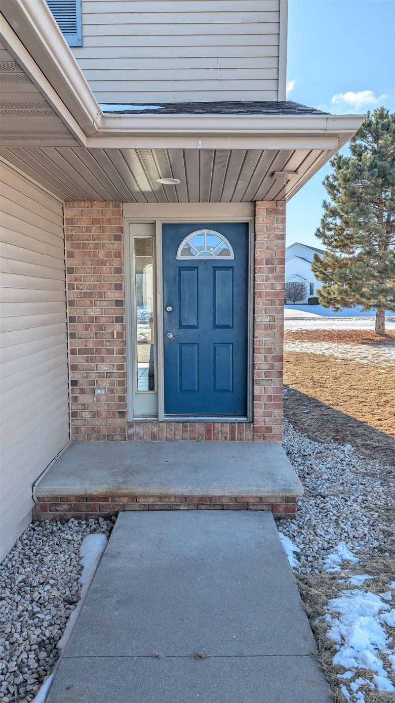 W3127 Glenbrooke Ct, Appleton, WI 54915