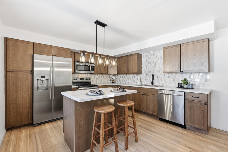 1237 Calumet St, Appleton, WI 54915-4805