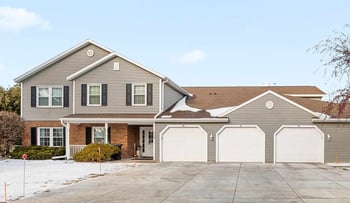 2510 Village Ln, Oshkosh, WI 54904