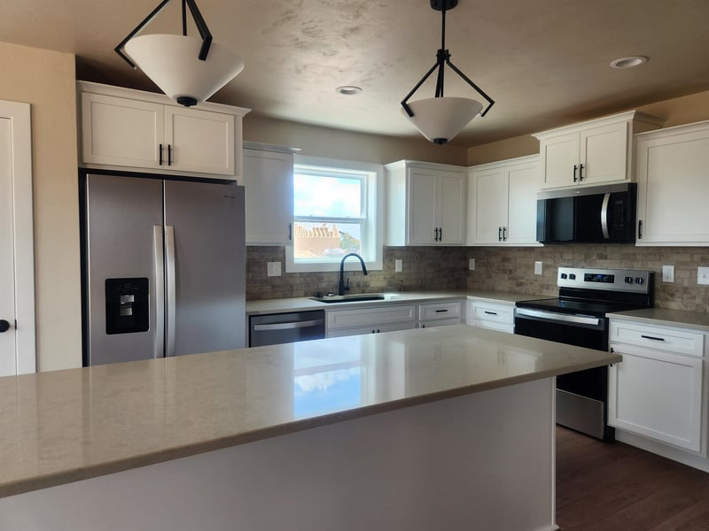 8318 Xavier Dr, Neenah, WI 54952