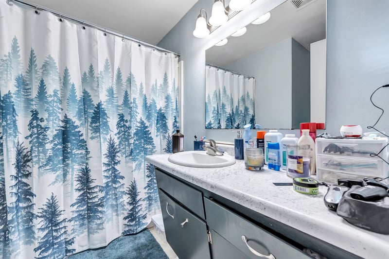 708 Fernmeadow Dr, Appleton, WI 54915