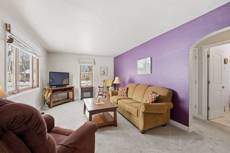 1336 Wirtz Ave, Green Bay, WI 54304