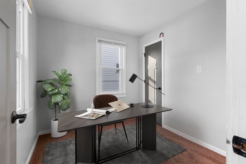 421 Abrams St, Green Bay, WI 54302