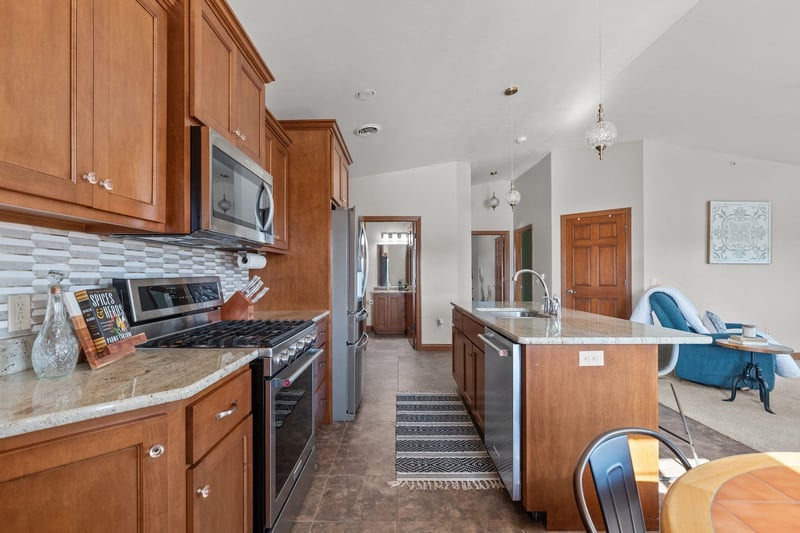 2362 Plank Cir #D, Appleton, WI 54915