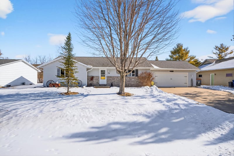 144 Baldwin Ct, Appleton, WI 54915